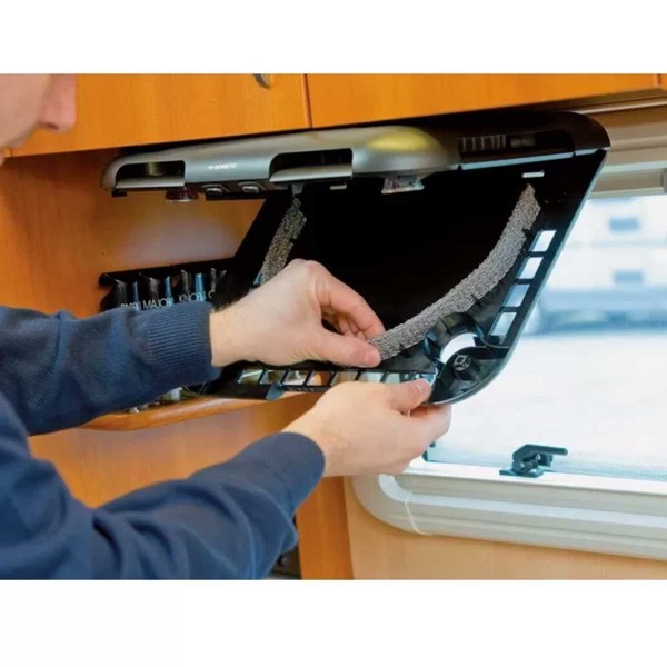 Filtre à graisse métallique amovible pour nettoyage de la hotte aspirante Dometic Ck 2000 pour bateau - N°8 - comptoirnautique.com