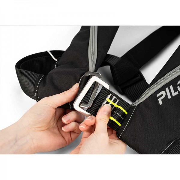 Gilet de sauvetage Pilot 165 - Avec harnais - N°12 - comptoirnautique.com