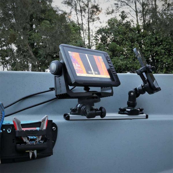 Support écran Garmin Mount R-Lock - N°4 - comptoirnautique.com