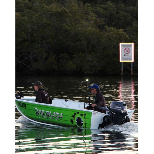 KIT VISIBILITÉ POUR ANNEXE ET KAYAK - N°3 - comptoirnautique.com