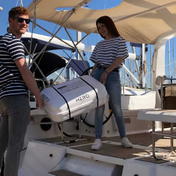 Radeau de survie côtier compact Coastal Ocean Safety en conteneur - N°12 - comptoirnautique.com