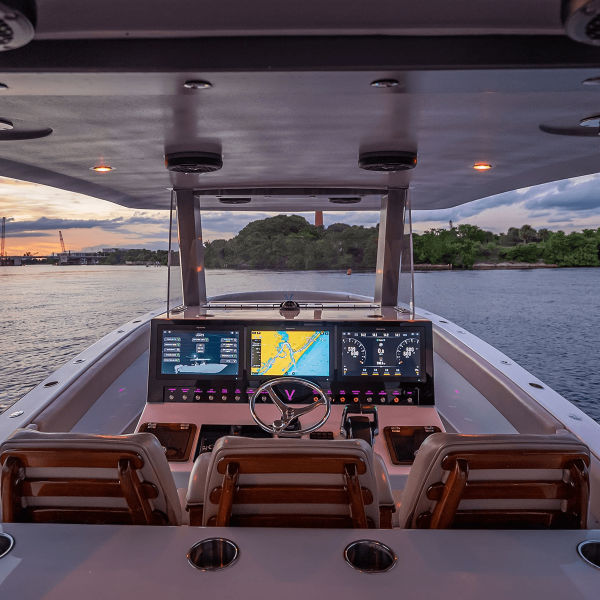 Axiom XL 24 - N°9 - comptoirnautique.com