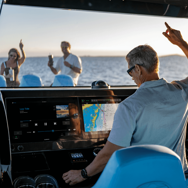 Radio marine RA800 Apollo - N°15 - comptoirnautique.com