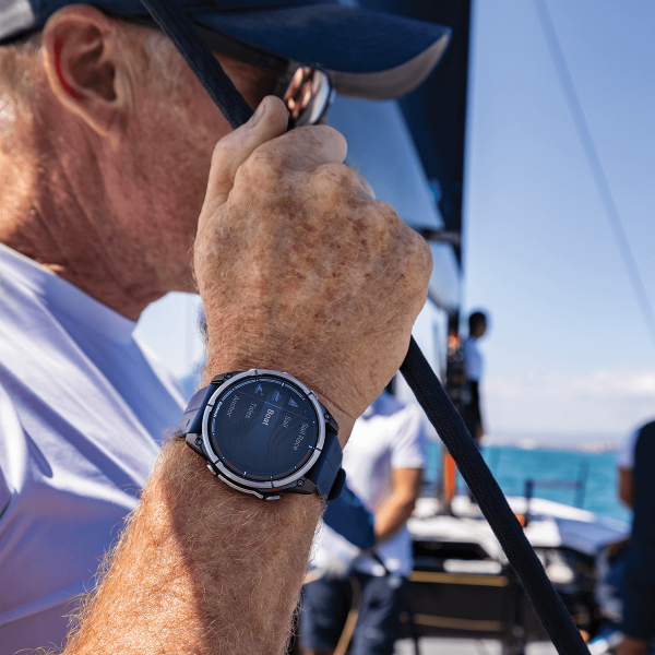 Montre connectée Quatix 8 - N°36 - comptoirnautique.com