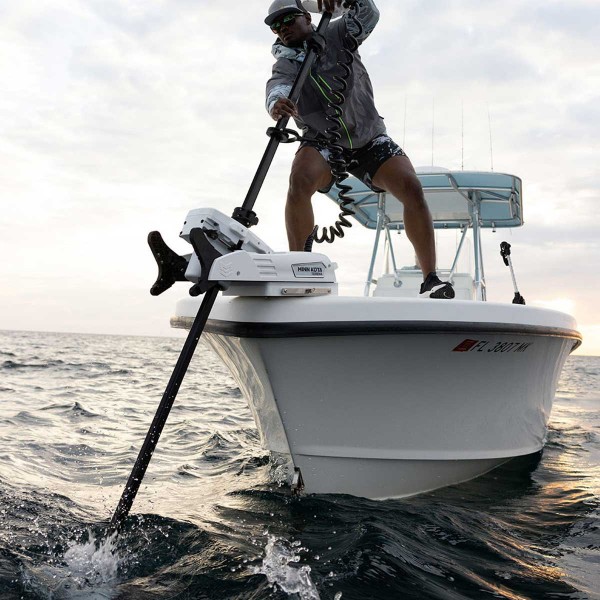 Moteur avant Minn Kota RIPTIDE TERROVA QUEST mer + télécommande - 24V/36V - 90/115LBS - système stow deploy - N°19 - comptoirnautique.com