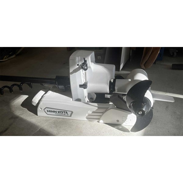 Front engine RIPTIDE TERROVA QUEST 90-115 Lbs - Refurbished - N°2 - comptoirnautique.com