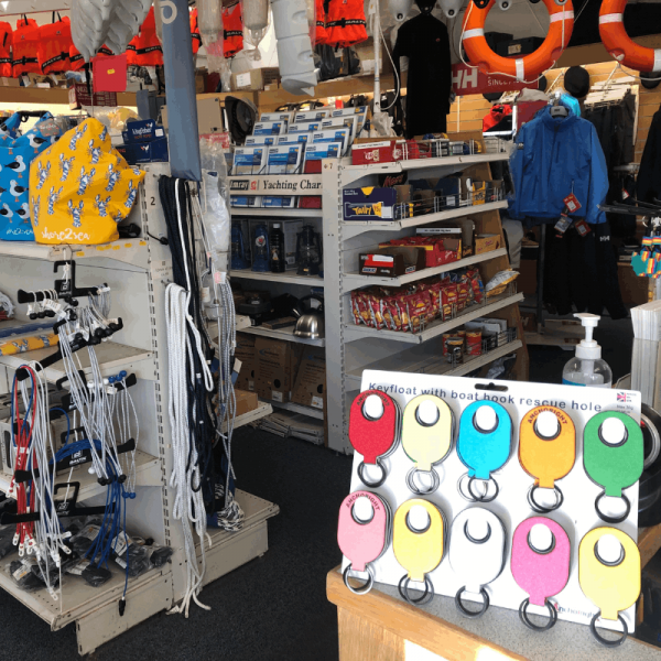 1 lote de 10 llaveros- - 1 de cada color - N°3 - comptoirnautique.com