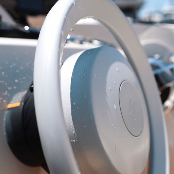 Autopilot MobilePilot all-in-one - Grey steering wheel - N°5 - comptoirnautique.com