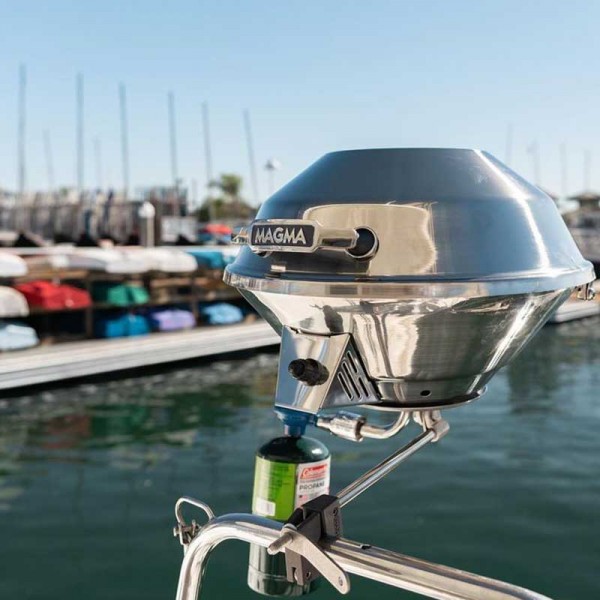 Support sur tube et balcon pour barbecue Marine Kettle Magma montage sur balcon avec barbecue - N°4 - comptoirnautique.com