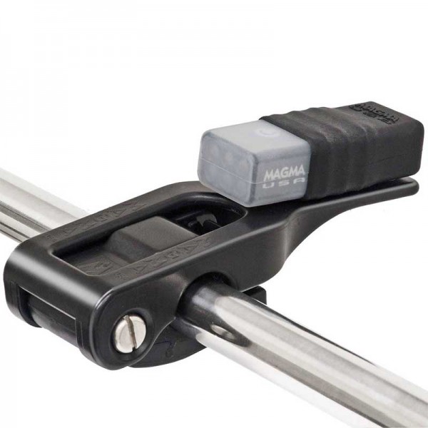 Éclairage orientable à LED pour barbecue Magma repliée et éteinte - N°2 - comptoirnautique.com