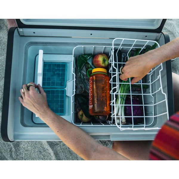 Glacière à compresseur Dometic CoolFreeze CFX3-55IM 53 Litres fonction glaçons compartiment glaçon - N°27 - comptoirnautique.com