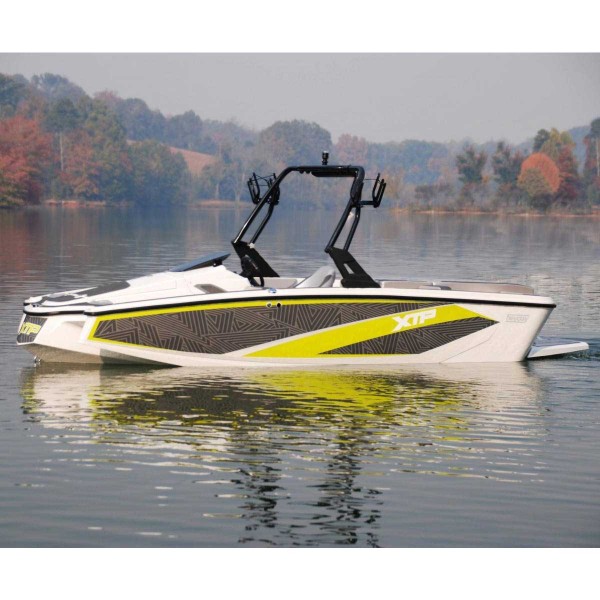 Tour de wake HS1 Monster Tower montée sur bateau avec accessoires - N°10 - comptoirnautique.com