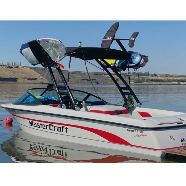 Rack de wakeboard wakesurf combo pour tour de wake Monster tower monté sur bateau avec wakesurf et foil - N°17 - comptoirnautique.com