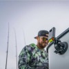Dispositif personnel de communication par satellite Bivy Stick ACR sur support sur bateau de pêche - N°13 - comptoirnautique.com