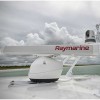 Antenne radar poutre Magnum 4 kW Raymarine de face sur bateau - N°10 - comptoirnautique.com 