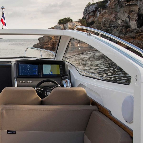 Haut-parleurs Fusion Signature Serie 3i Classic installé dans un bateau - N°9 - comptoirnautique.com
