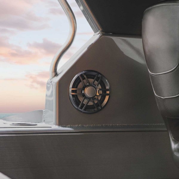 Haut-parleurs Fusion Signature Serie 3i Sport gris monté dans bateau - N°11 - comptoirnautique.com