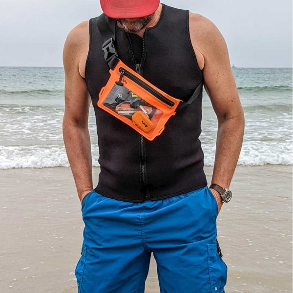 Sac banane étanche HPA portée sur l'épaule - N°6 - comptoirnautique.com