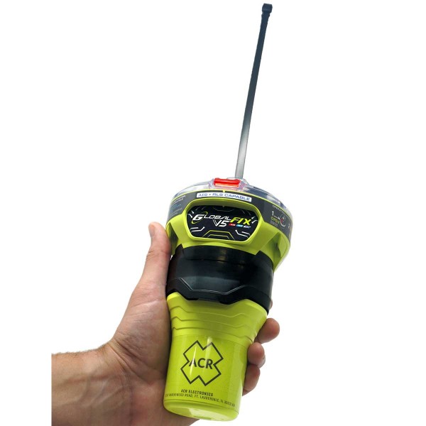 Balise de détresse ACR GlobalFix V5 (Cat. I) à déclenchement automatique antenne déployée prise en main - N°8 - comptoirnautique.com