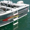 Échelle de bain pour plat-bord en aluminium Nuova Rade installé sur bateau - N°3 - comptoirnautique.com