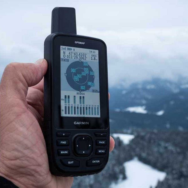GPS portable Garmin GPSMAP 67 recherche de canaux GPS GNSS - N°13 - comptoirnautique.com