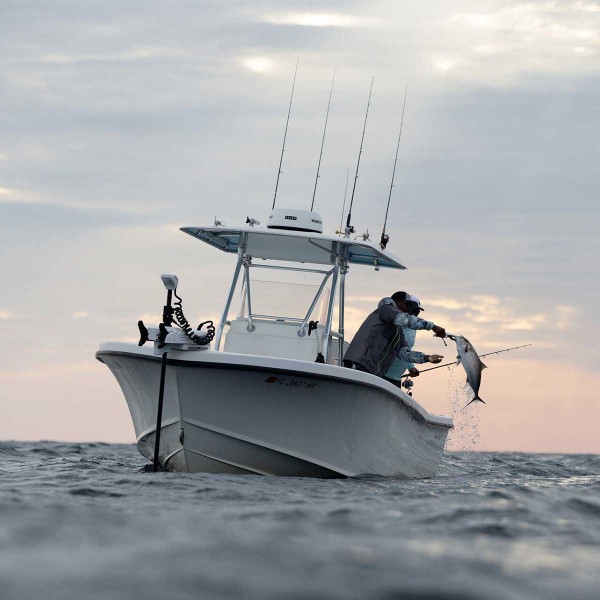 Moteur avant Minn Kota RIPTIDE TERROVA QUEST mer + télécommande - 24V/36V - 90/115LBS grande autonomie pour pêche en mer - N°19 - comptoirnautique.com