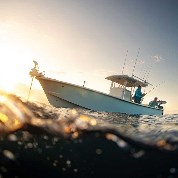 Moteur avant Minn Kota RIPTIDE INSTINCT QUEST mer + télécommande - 24V/36V - 90/115LBS grande autonomie pour pêche en mer - N°31 - comptoirnautique.com