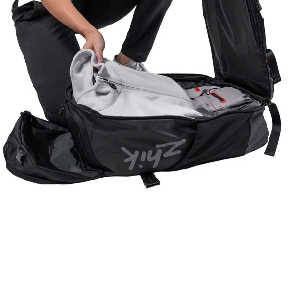 Sac à dos imperméable lifestyle 30 L utilisation - N°12 - comptoirnautique.com