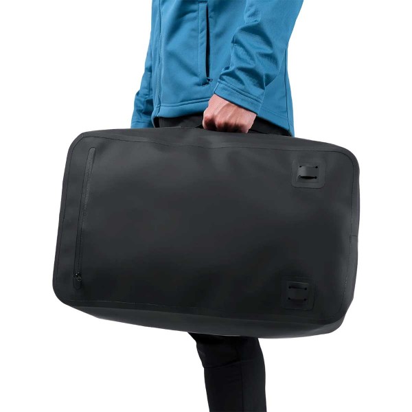 Sac de sport submersible et imperméable 45 L utilisation - N°7 - comptoirnautique.com